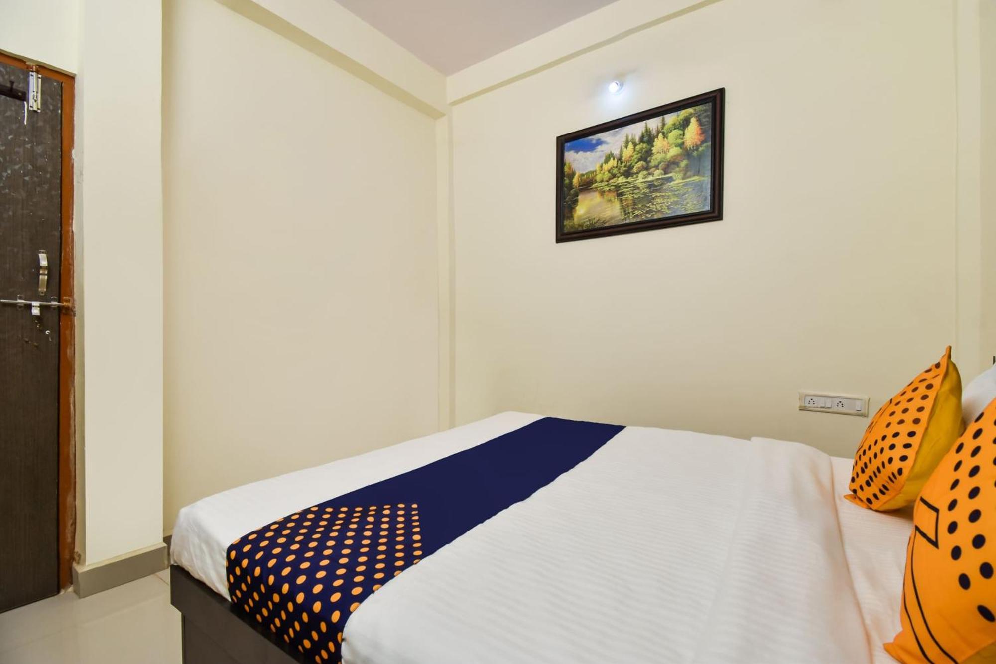 Spot On Carnival Resorts Rāipur Exterior foto